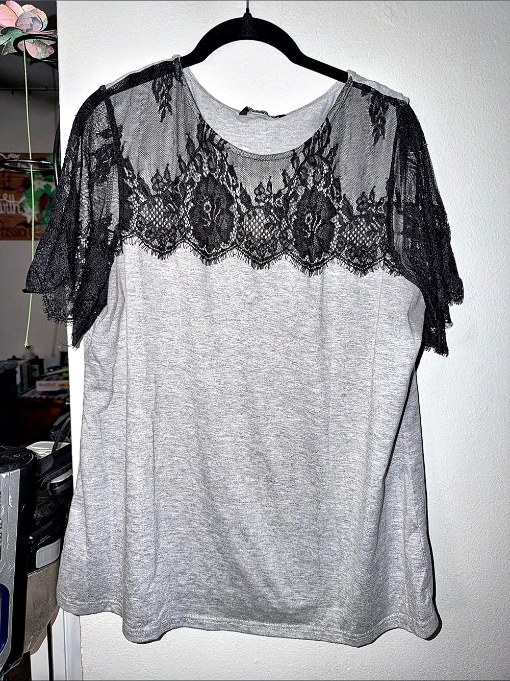 Bloomchic scalloped lace T-shirt